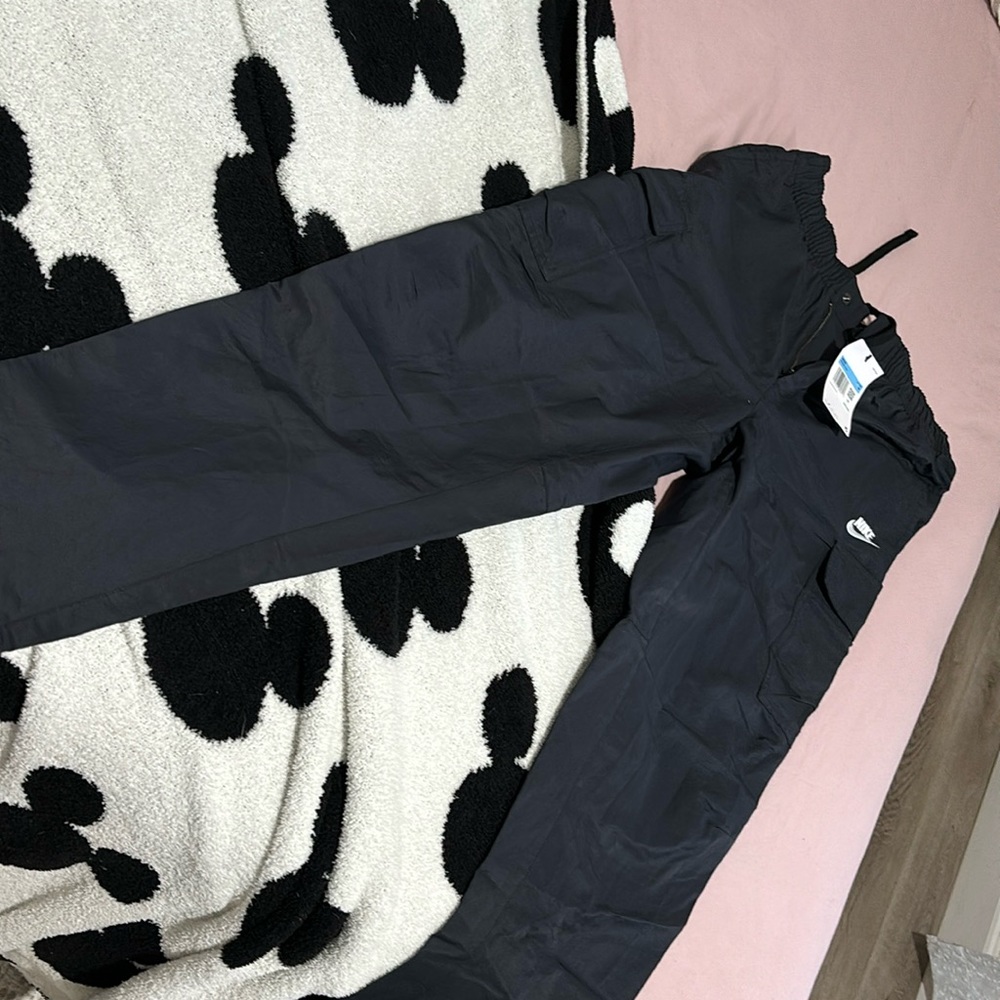 Men’s Nike cargo pants